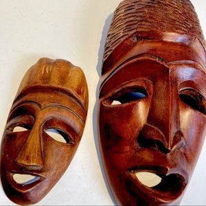 set of 2 wood sculptures